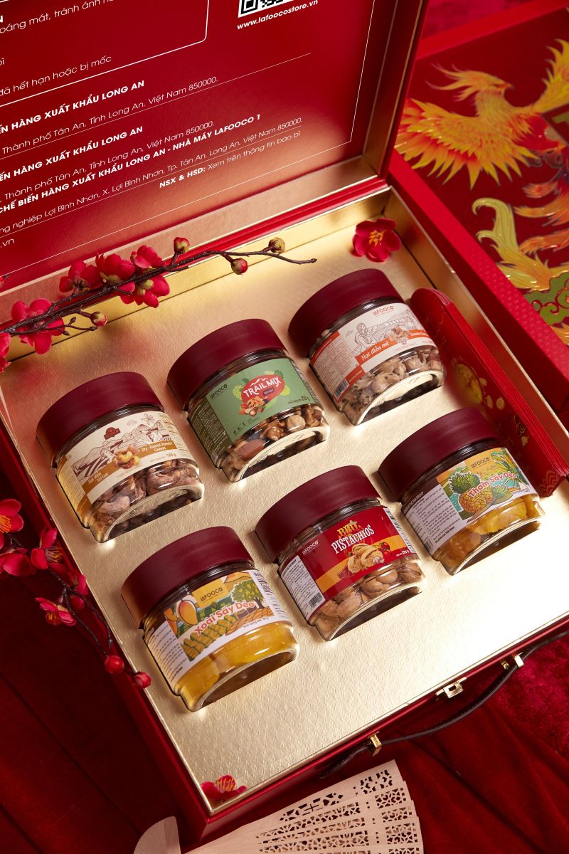 HỘP QUÀ TẾT DELUXE - THIÊN TƯỚC HOÀNG KIM